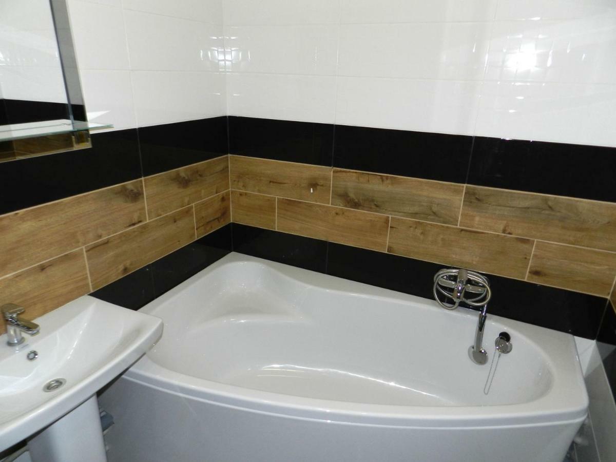 3-Room Luxury Apartment 100M2 On Sobornyi Avenue 193, By Grandhome Zaporizhia Exterior foto
